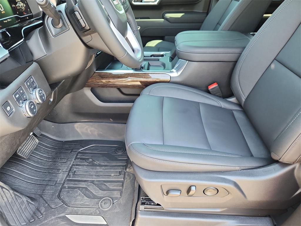 new 2025 GMC Sierra 1500 car, priced at $59,745