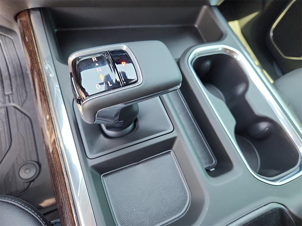 new 2025 GMC Sierra 1500 car, priced at $59,745