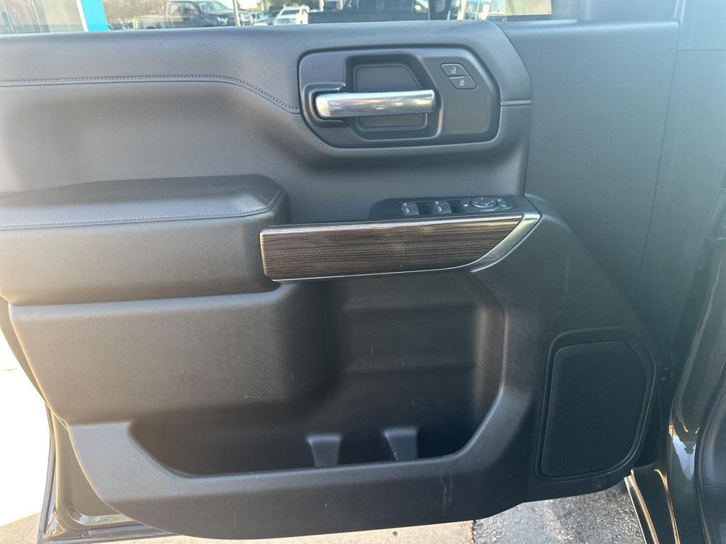 used 2022 Chevrolet Silverado 2500 car, priced at $43,998