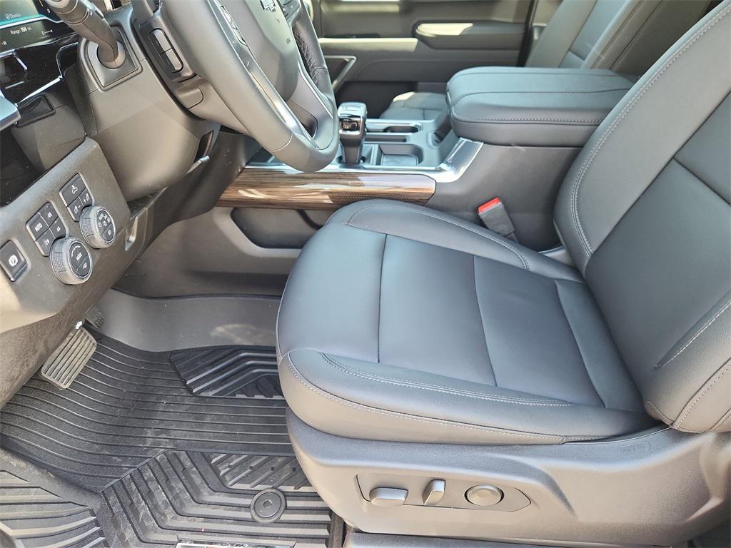 new 2025 Chevrolet Silverado 1500 car, priced at $59,915