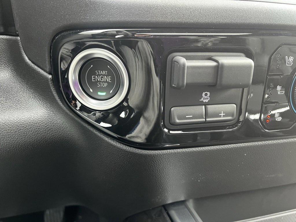 new 2025 Chevrolet Silverado 1500 car, priced at $56,748