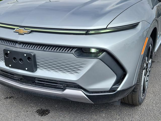 new 2025 Chevrolet Equinox EV car, priced at $49,990