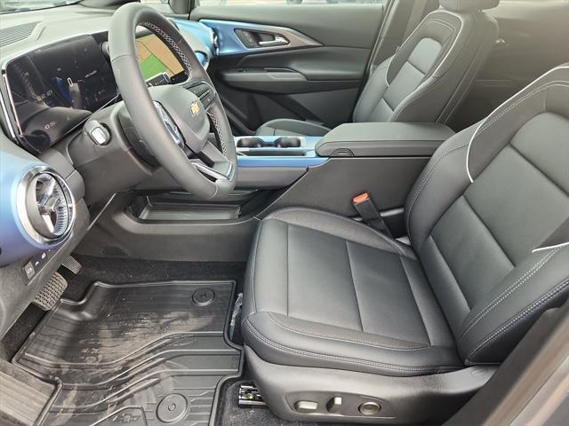 new 2025 Chevrolet Equinox EV car, priced at $49,990