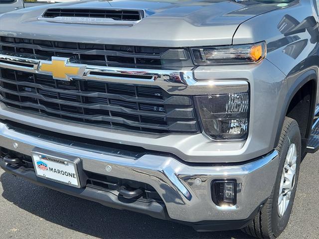 new 2025 Chevrolet Silverado 2500 car, priced at $69,915