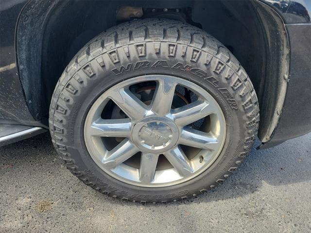 used 2011 GMC Yukon car, priced at $12,447