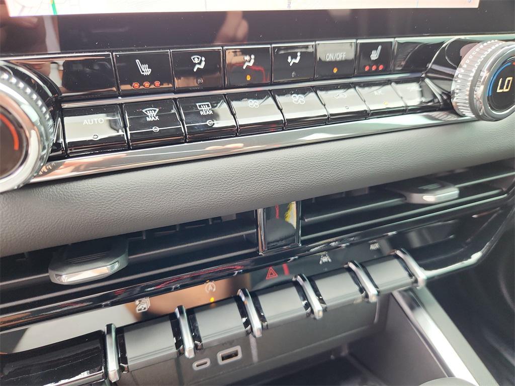 new 2025 GMC Canyon car, priced at $46,207