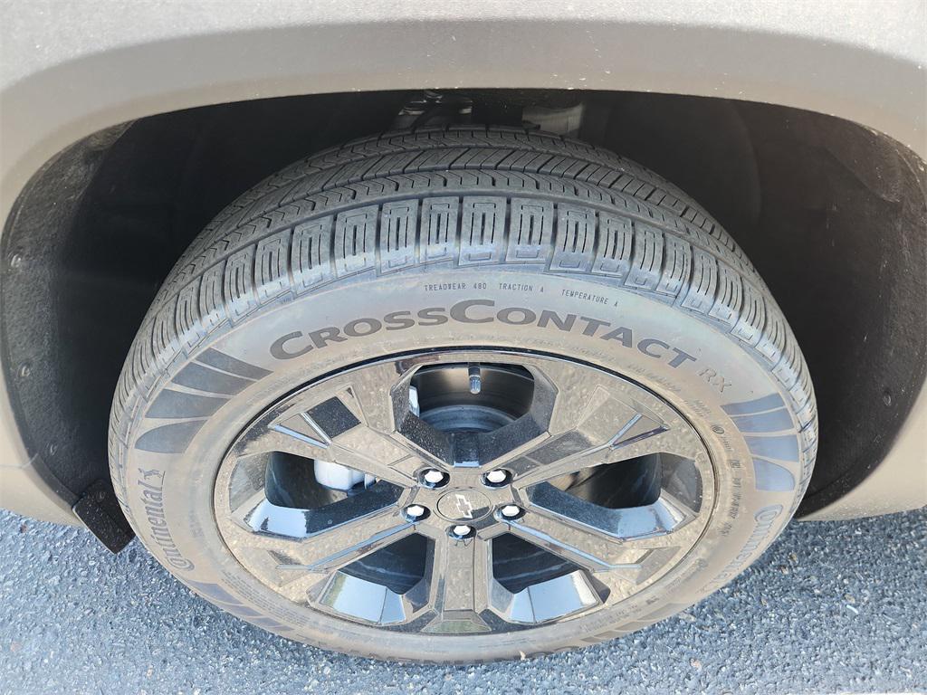 new 2026 Chevrolet Equinox car, priced at $35,090