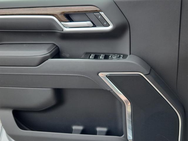 new 2025 GMC Sierra 1500 car, priced at $54,120