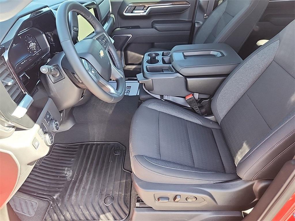 new 2024 Chevrolet Silverado 1500 car, priced at $750