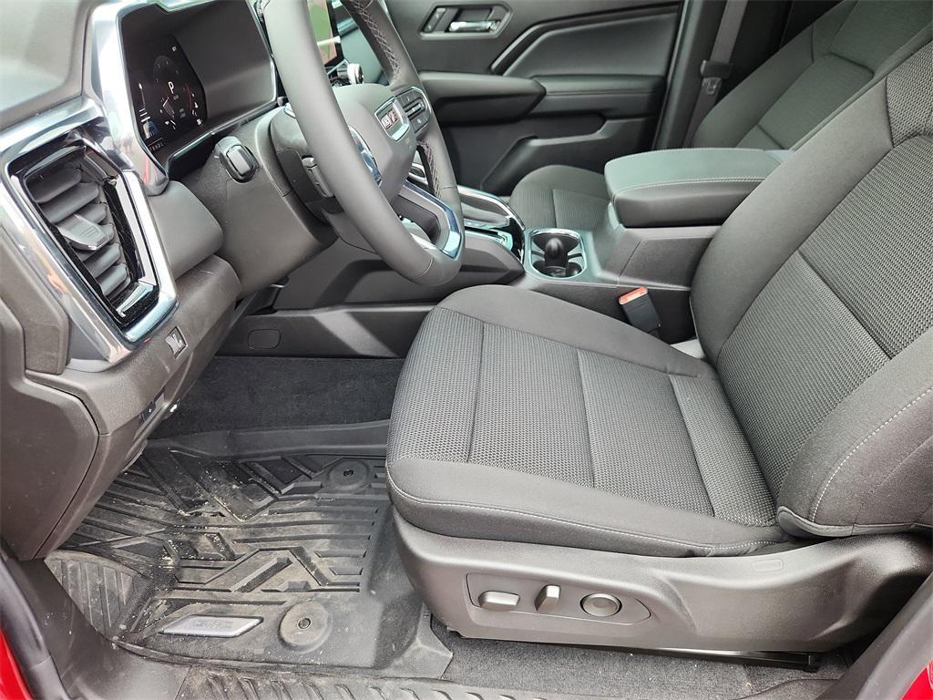 new 2025 GMC Canyon car, priced at $45,852