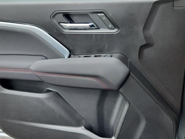 new 2025 Chevrolet Colorado car, priced at $50,440