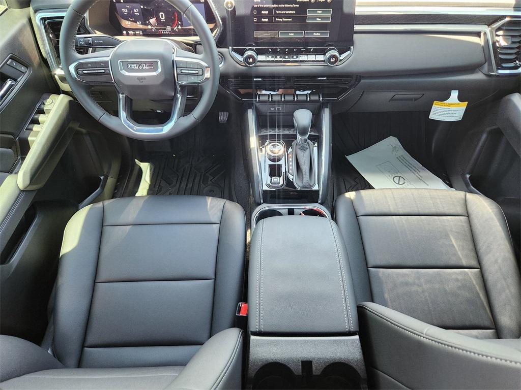 new 2025 GMC Canyon car, priced at $45,438