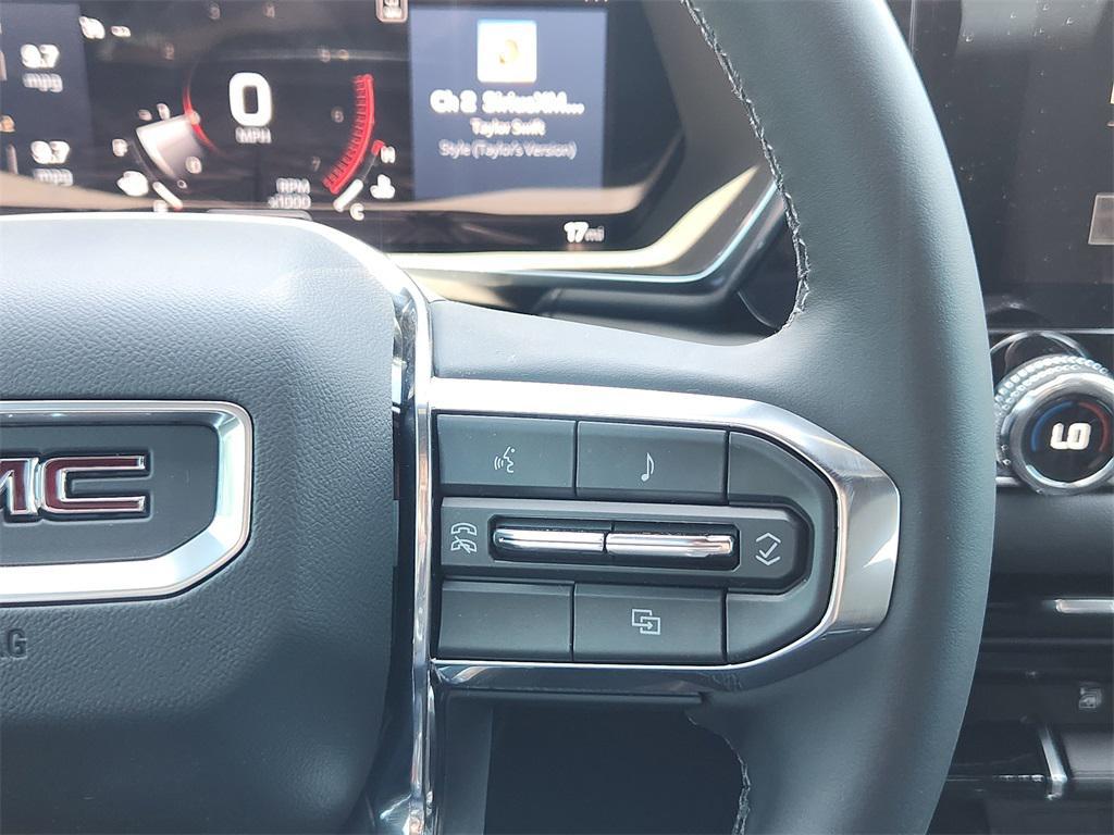 new 2025 GMC Canyon car, priced at $45,438