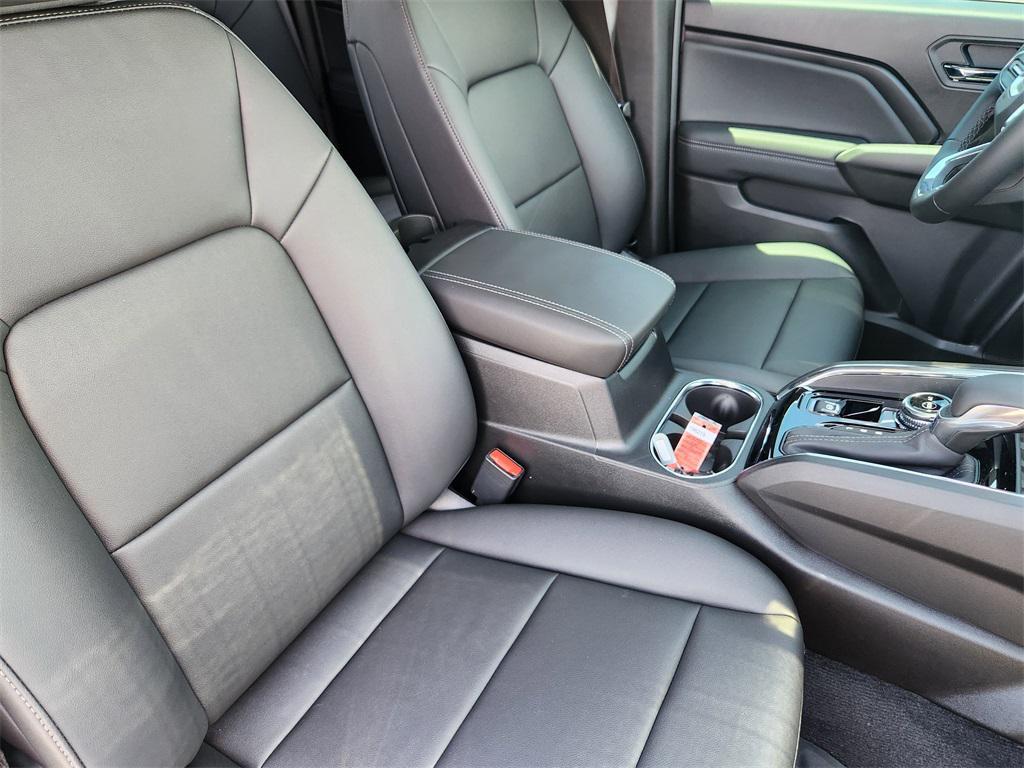 new 2025 GMC Canyon car, priced at $45,438