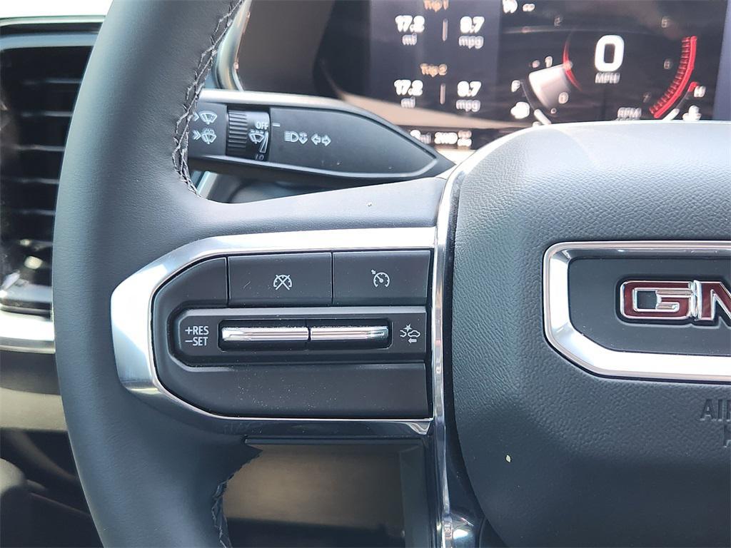 new 2025 GMC Canyon car, priced at $45,438