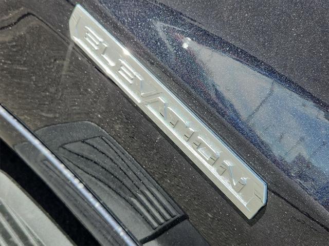 new 2025 GMC Sierra 1500 car, priced at $59,585