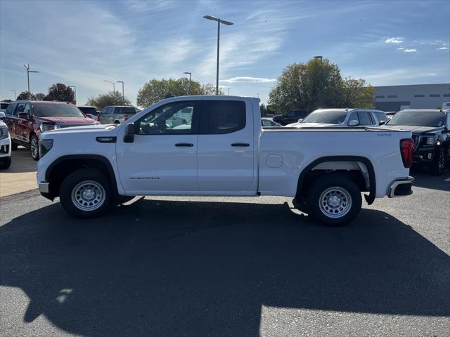 new 2025 GMC Sierra 1500 car, priced at $40,465