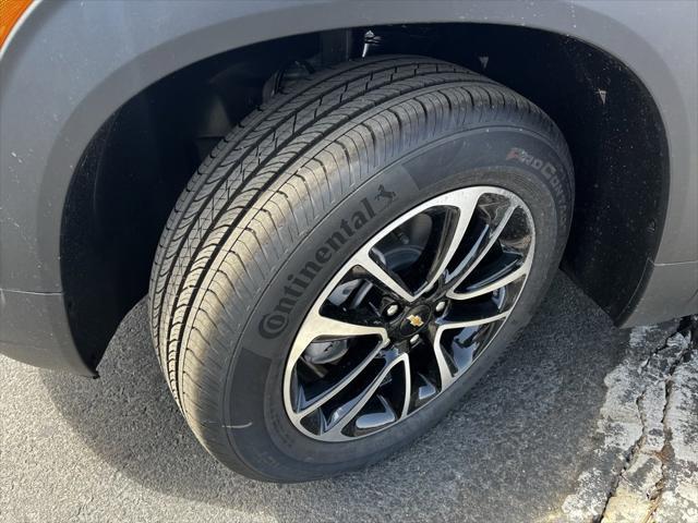 new 2025 Chevrolet TrailBlazer car, priced at $24,585