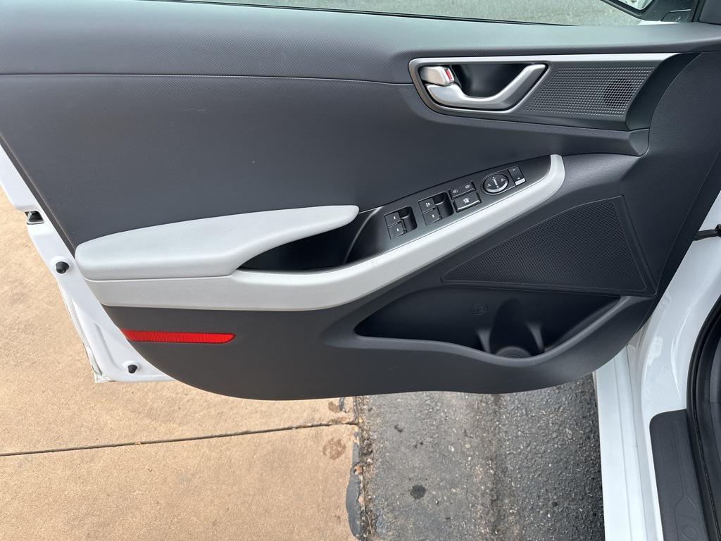 used 2022 Hyundai Ioniq Plug-In Hybrid car, priced at $19,009
