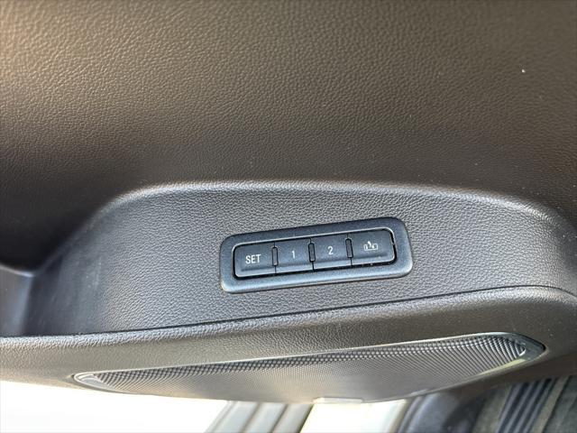 used 2015 GMC Yukon car, priced at $26,480