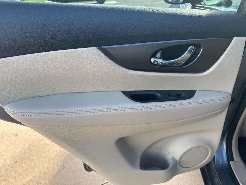 used 2015 Nissan Rogue car, priced at $12,198