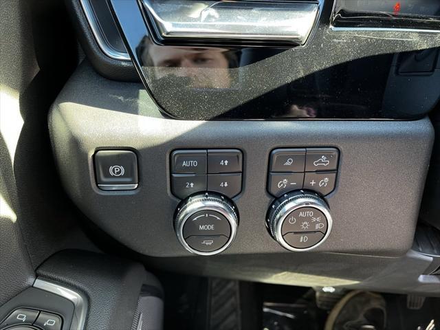 new 2025 GMC Sierra 1500 car, priced at $60,105