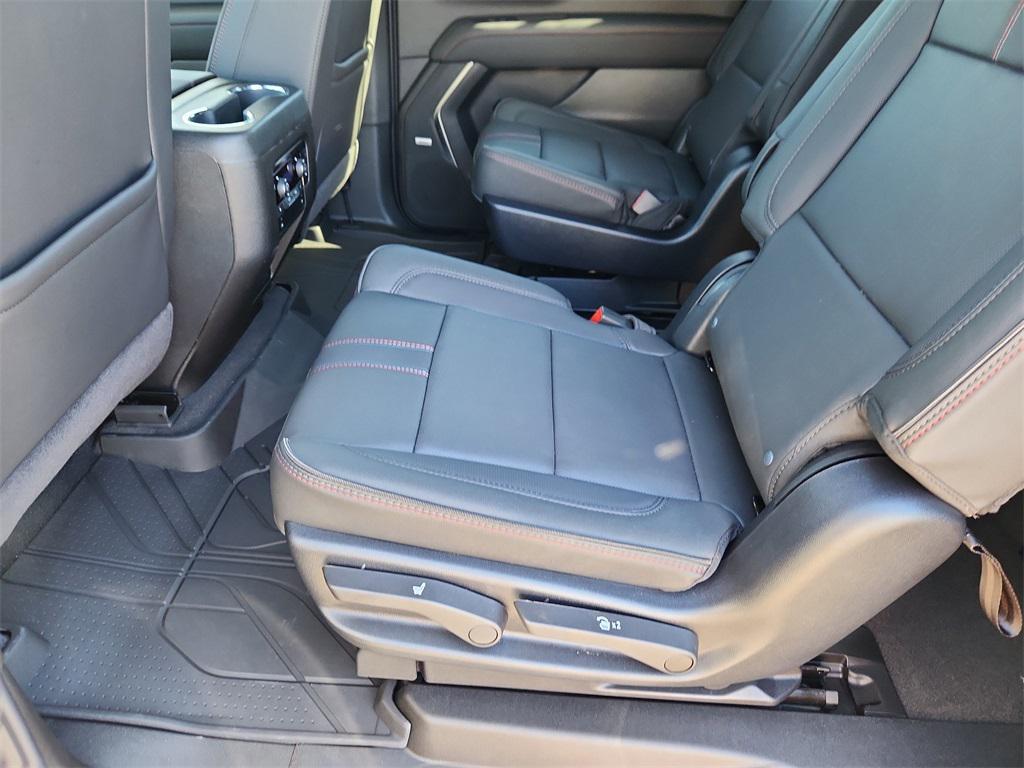 new 2026 Chevrolet Suburban car, priced at $80,610