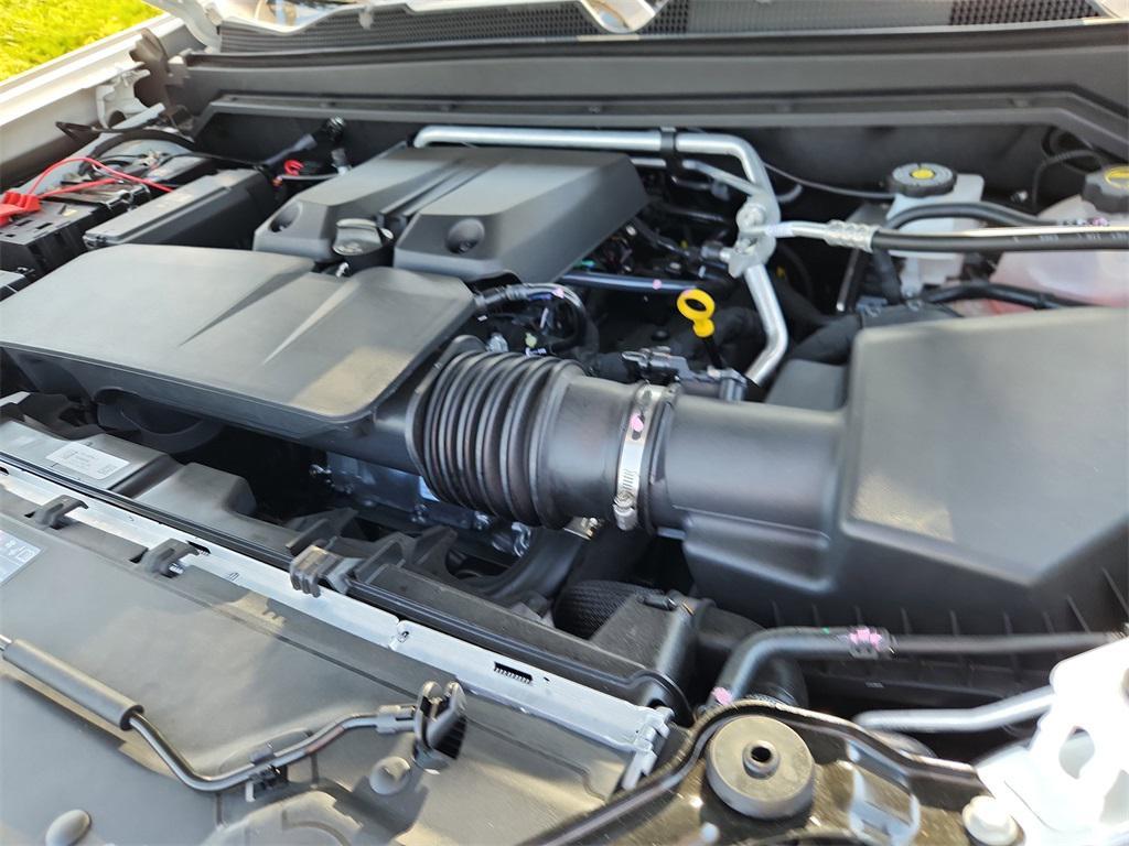 new 2025 Chevrolet Colorado car, priced at $53,240