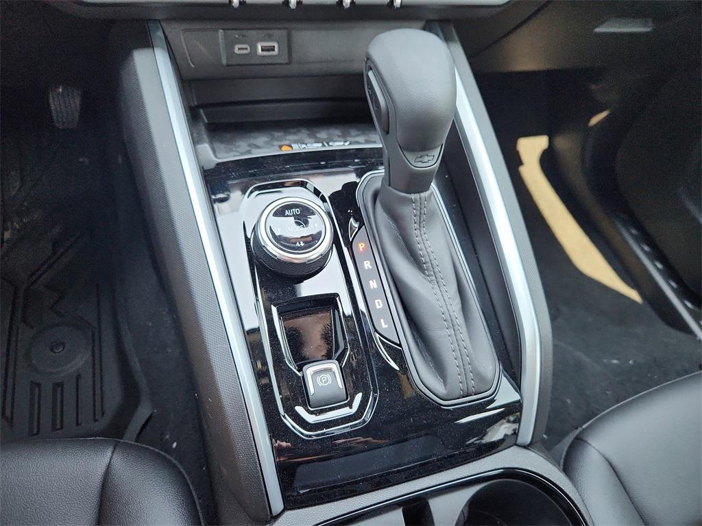 new 2025 Chevrolet Colorado car, priced at $53,240