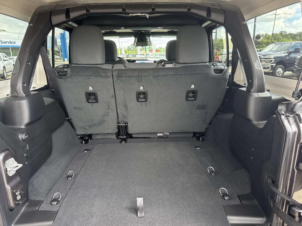 new 2025 Jeep Wrangler car, priced at $49,370