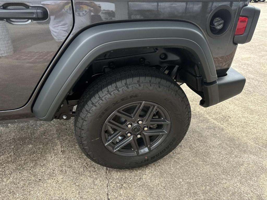 new 2025 Jeep Wrangler car, priced at $49,370
