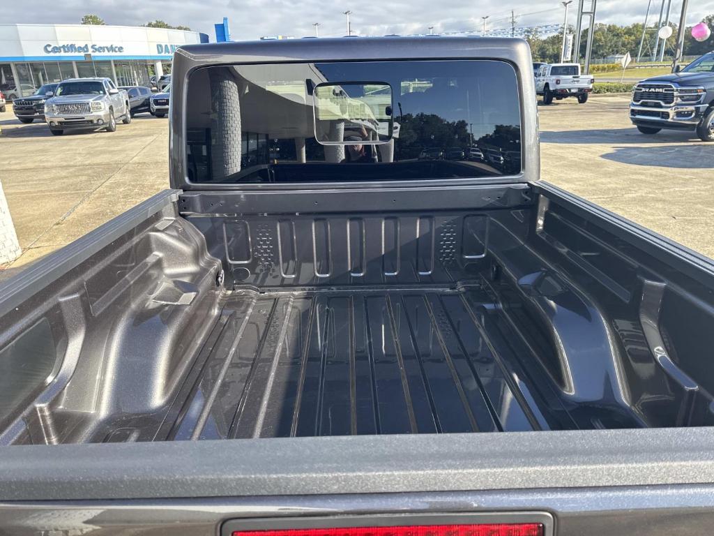 new 2025 Jeep Gladiator car, priced at $48,855
