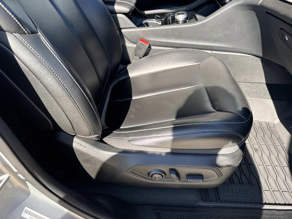 used 2023 Jeep Grand Cherokee L car, priced at $31,997