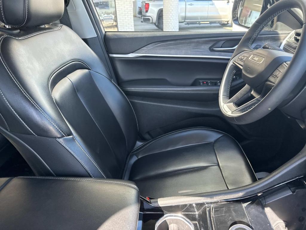 used 2023 Jeep Grand Cherokee L car, priced at $31,997