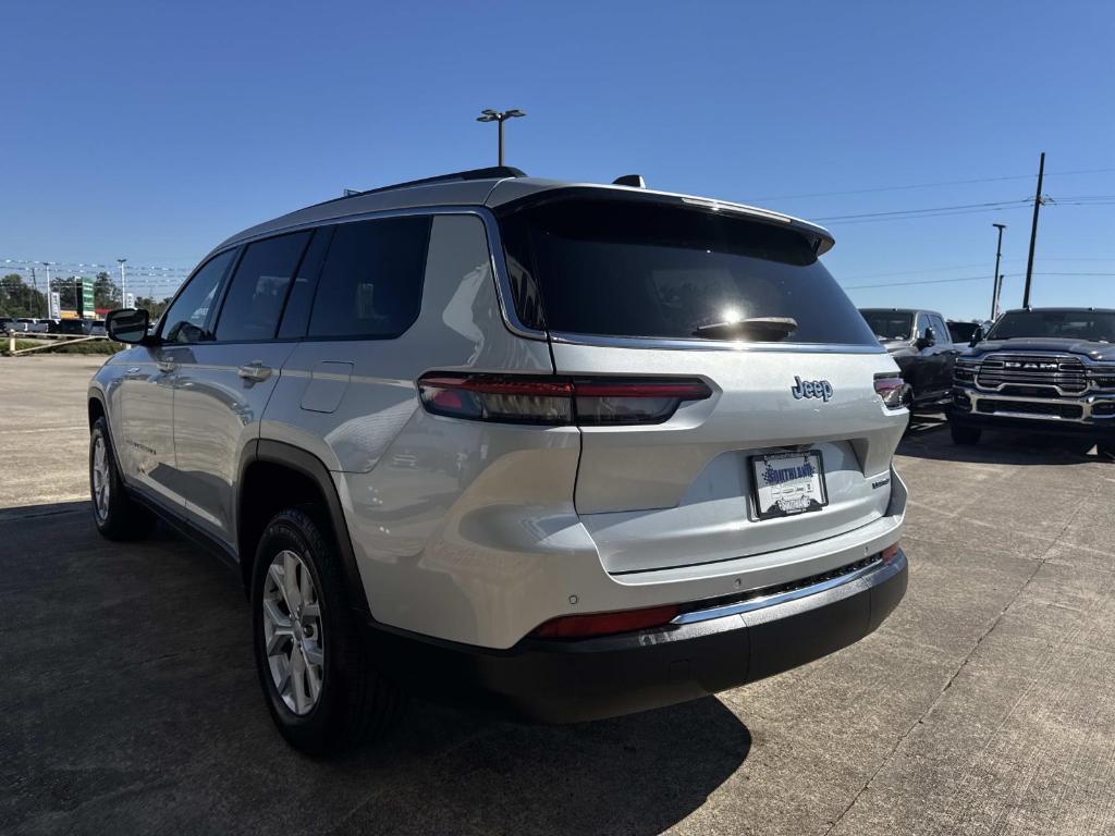 used 2023 Jeep Grand Cherokee L car, priced at $31,997