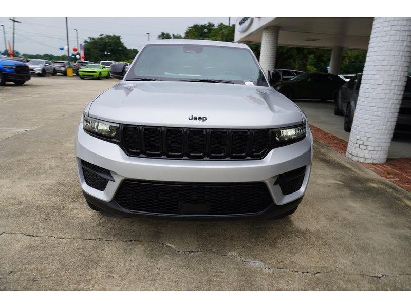 new 2024 Jeep Grand Cherokee car, priced at $41,030