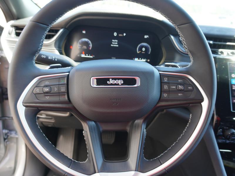 new 2024 Jeep Grand Cherokee L car, priced at $49,425