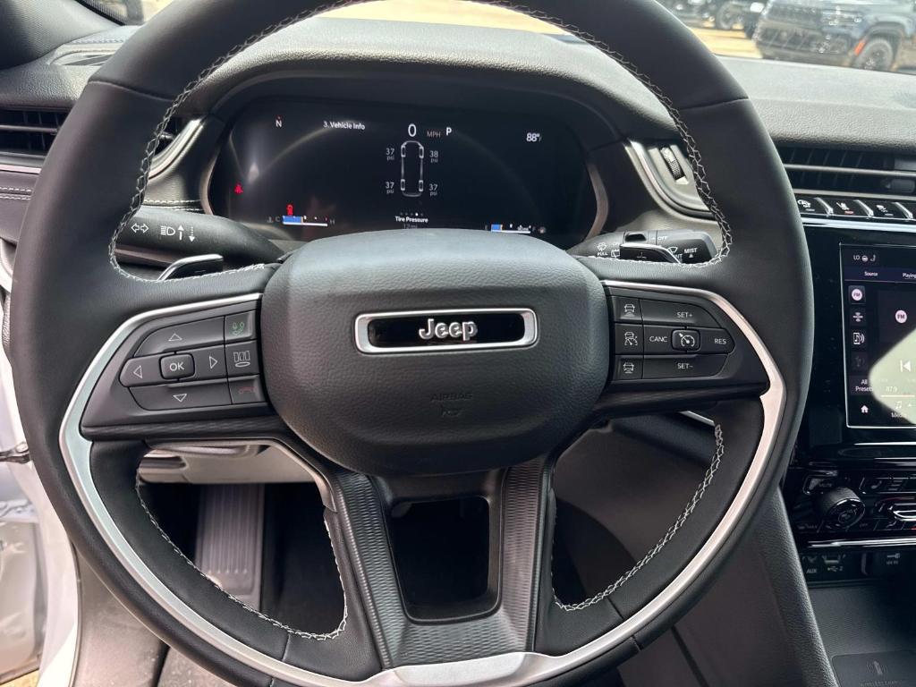 new 2025 Jeep Grand Cherokee L car, priced at $45,635