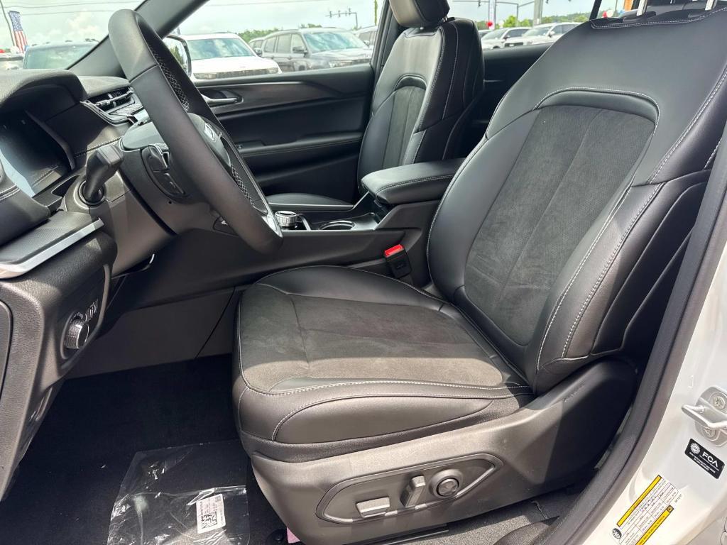 new 2025 Jeep Grand Cherokee L car, priced at $45,635
