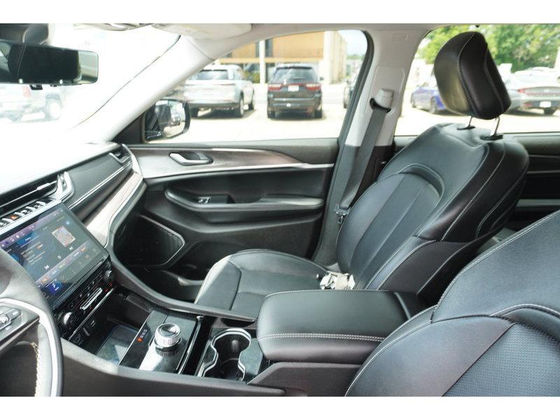 used 2023 Jeep Grand Cherokee L car, priced at $37,997