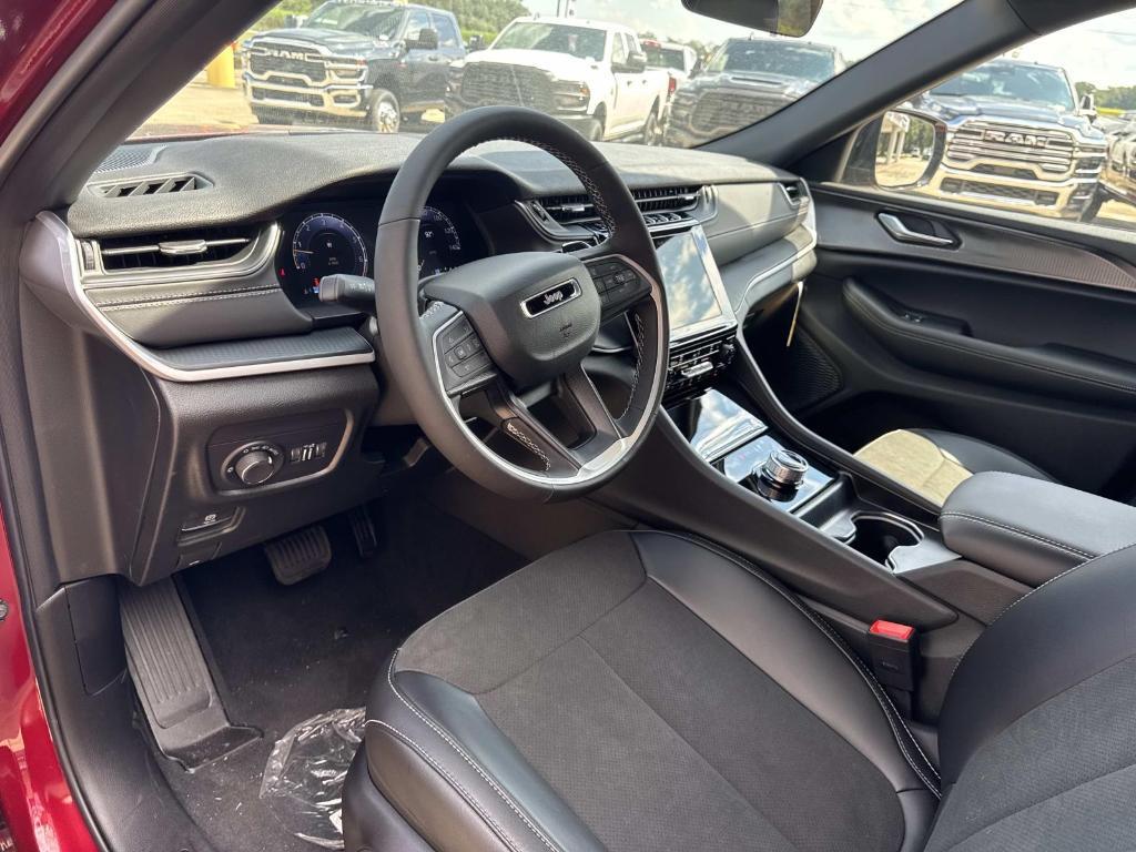 new 2025 Jeep Grand Cherokee L car, priced at $47,875
