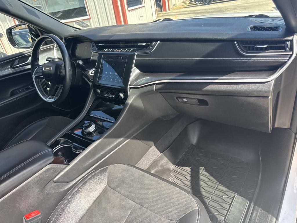 used 2022 Jeep Grand Cherokee L car