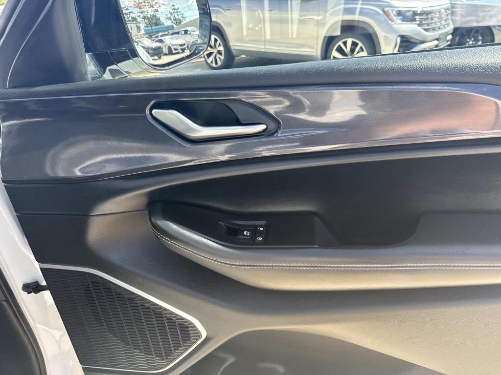 used 2022 Jeep Grand Cherokee L car