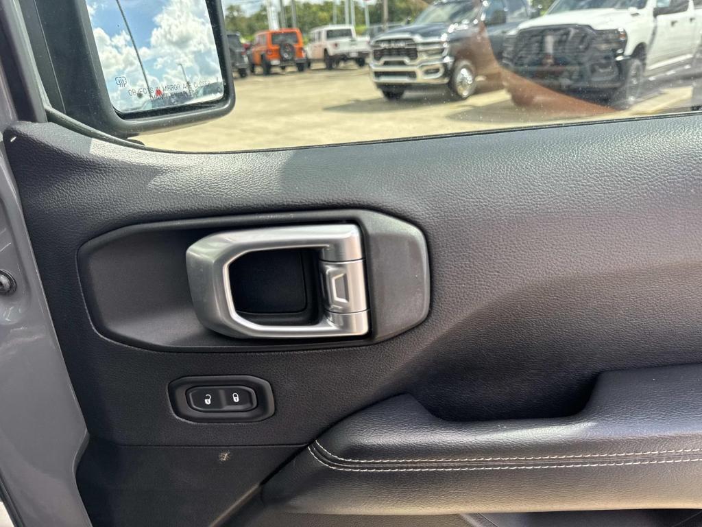 used 2020 Jeep Gladiator car, priced at $31,997