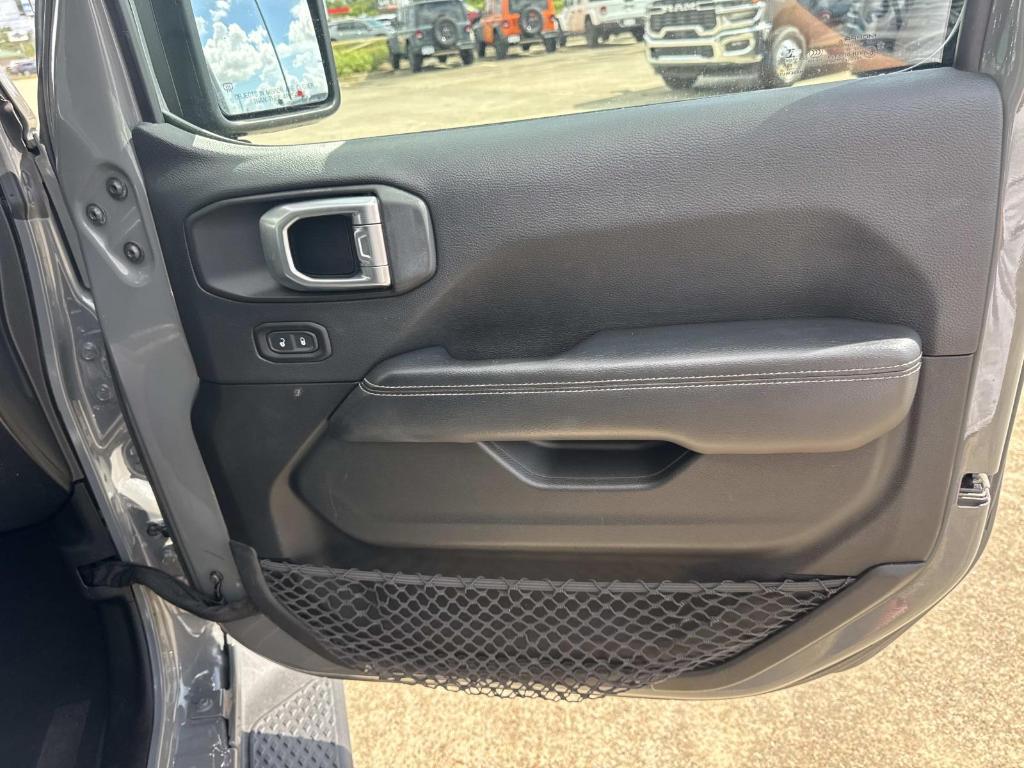 used 2020 Jeep Gladiator car, priced at $31,997