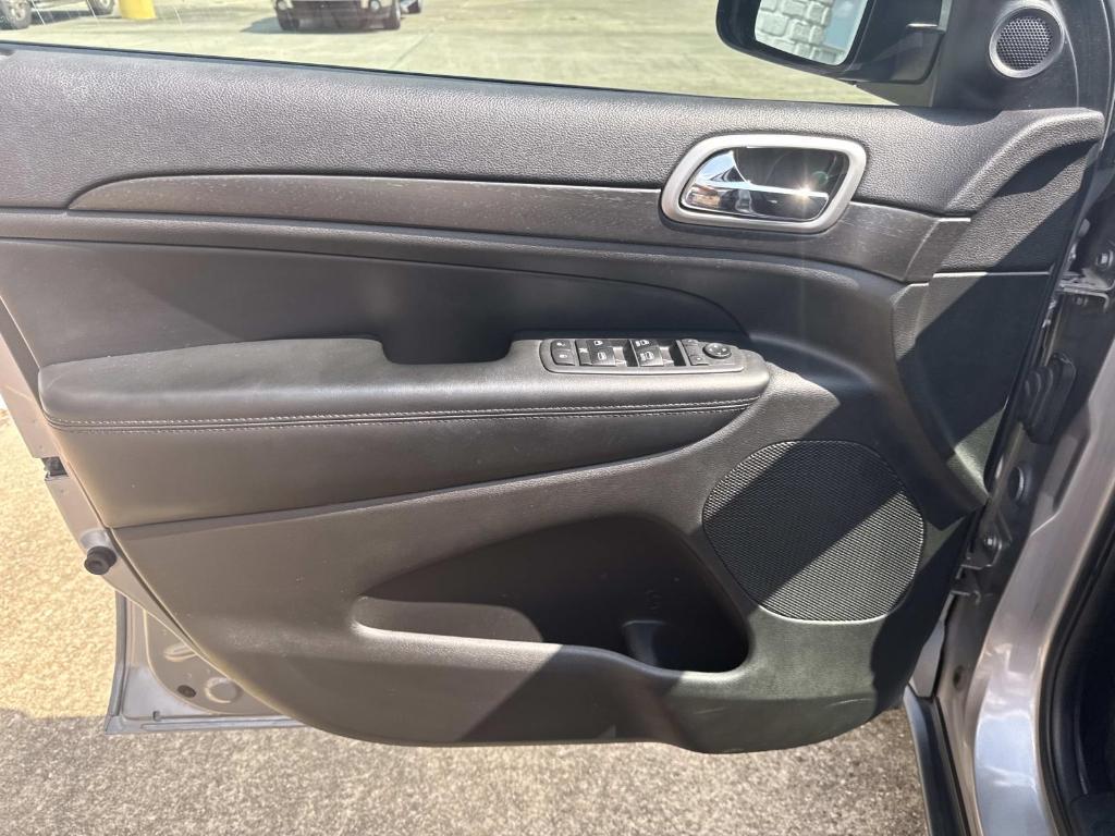 used 2018 Jeep Grand Cherokee car, priced at $17,997