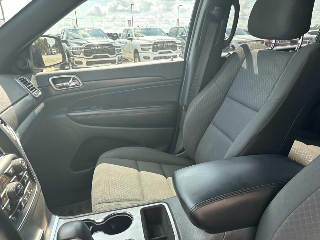 used 2018 Jeep Grand Cherokee car, priced at $17,997