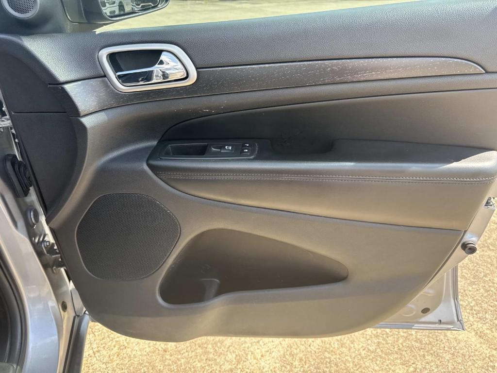 used 2018 Jeep Grand Cherokee car, priced at $17,997