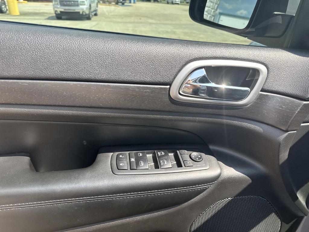 used 2018 Jeep Grand Cherokee car, priced at $17,997