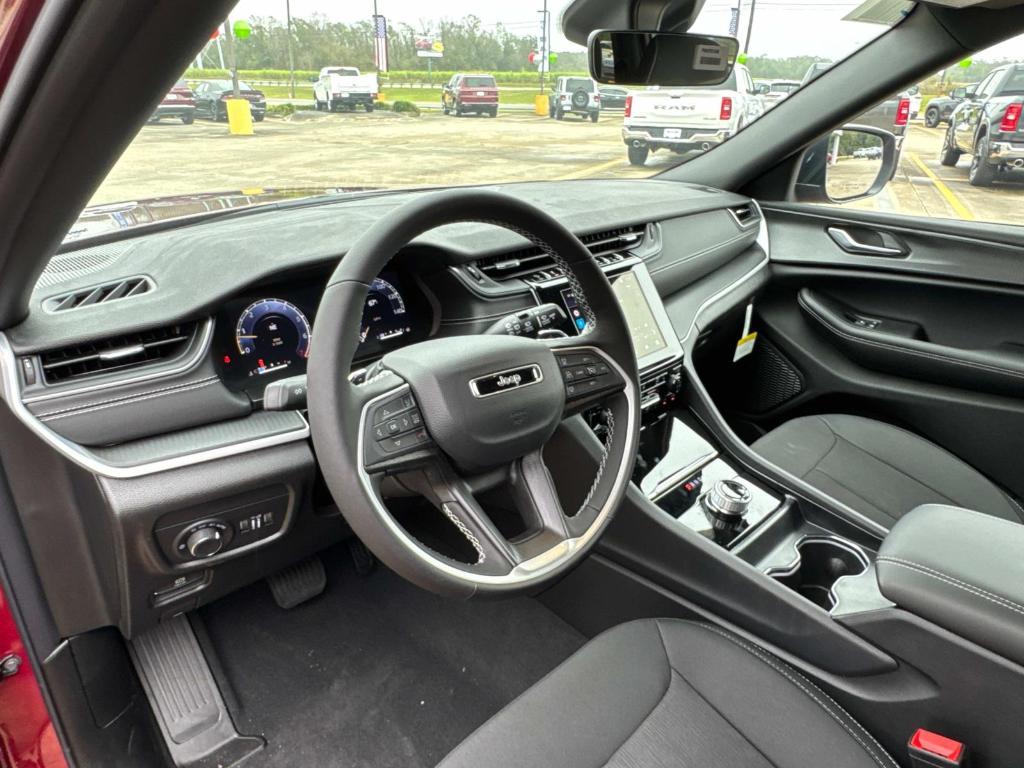 new 2025 Jeep Grand Cherokee L car, priced at $43,720